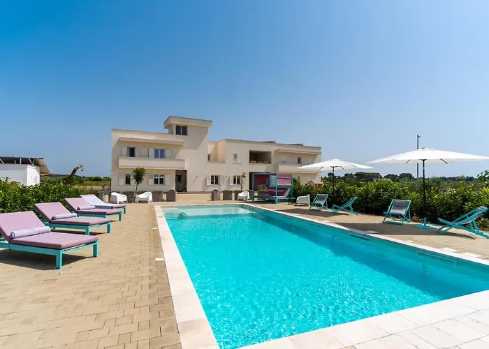 Le Scuderie 4 Апартаменты *