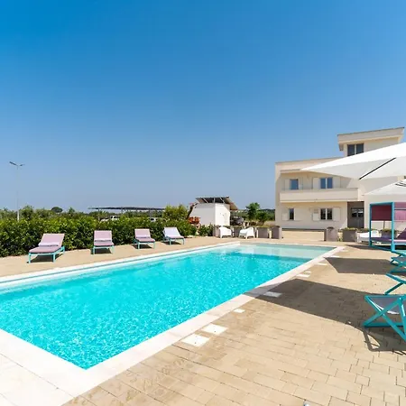 Le Scuderie 4 Galatone