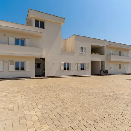 Le Scuderie 4 * Galatone